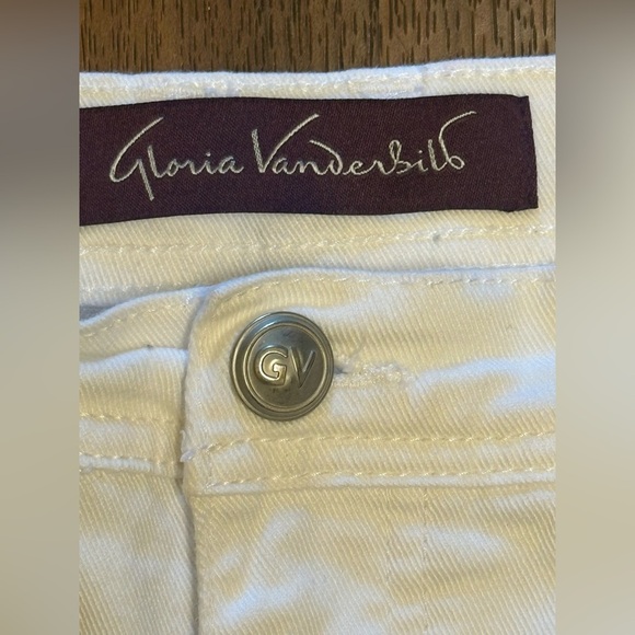 Gloria Vanderbilt White Straight Leg Jeans - Picture 7 of 11